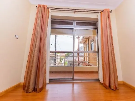 L&R Homes Καμπάλα Διαμέρισμα